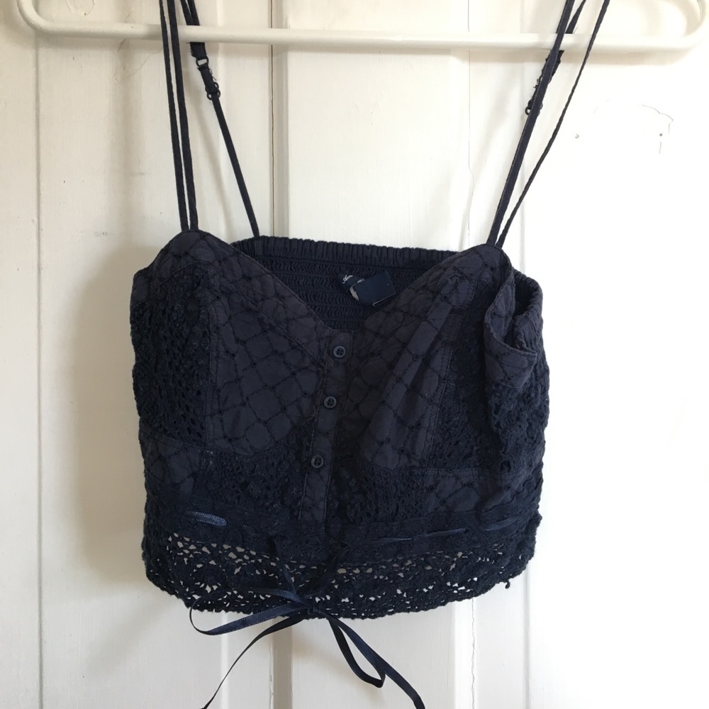 American Eagle crop top